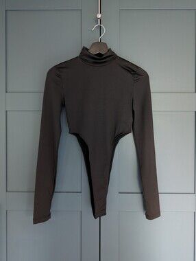 SHEIN Black Long Sleeve Turtleneck Bodysuit